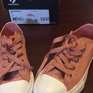 Pink Converse size 11